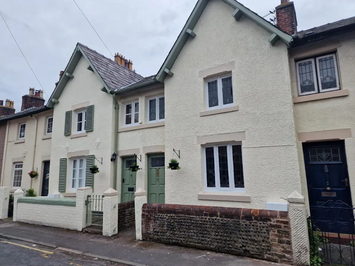 Dysa South Clifton Cottage Lytham St Annes Holiday home