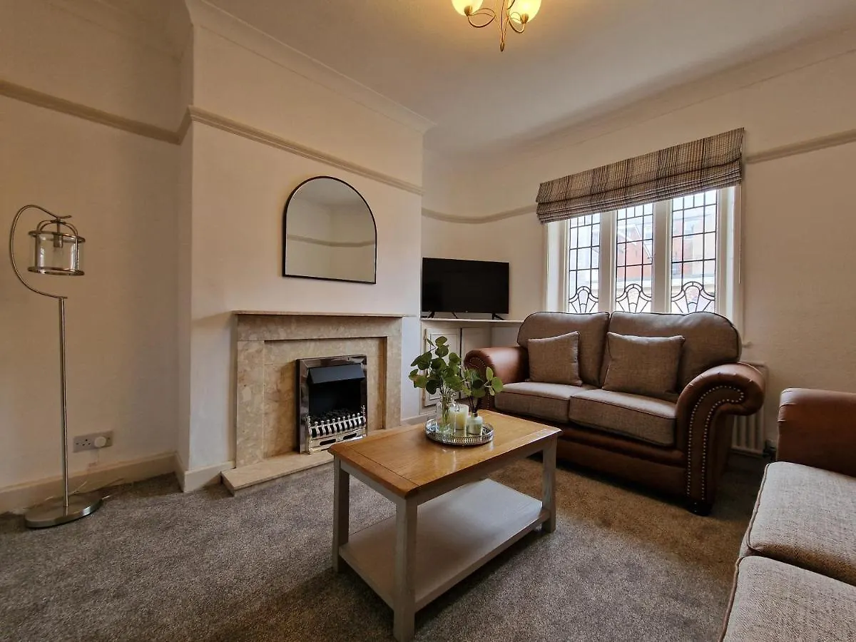 Dysa South Clifton Cottage Lytham St Annes